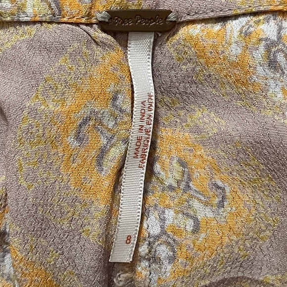 FREE PEOPLE | Boho Shorts | Size 8 - Picture 2 of 2